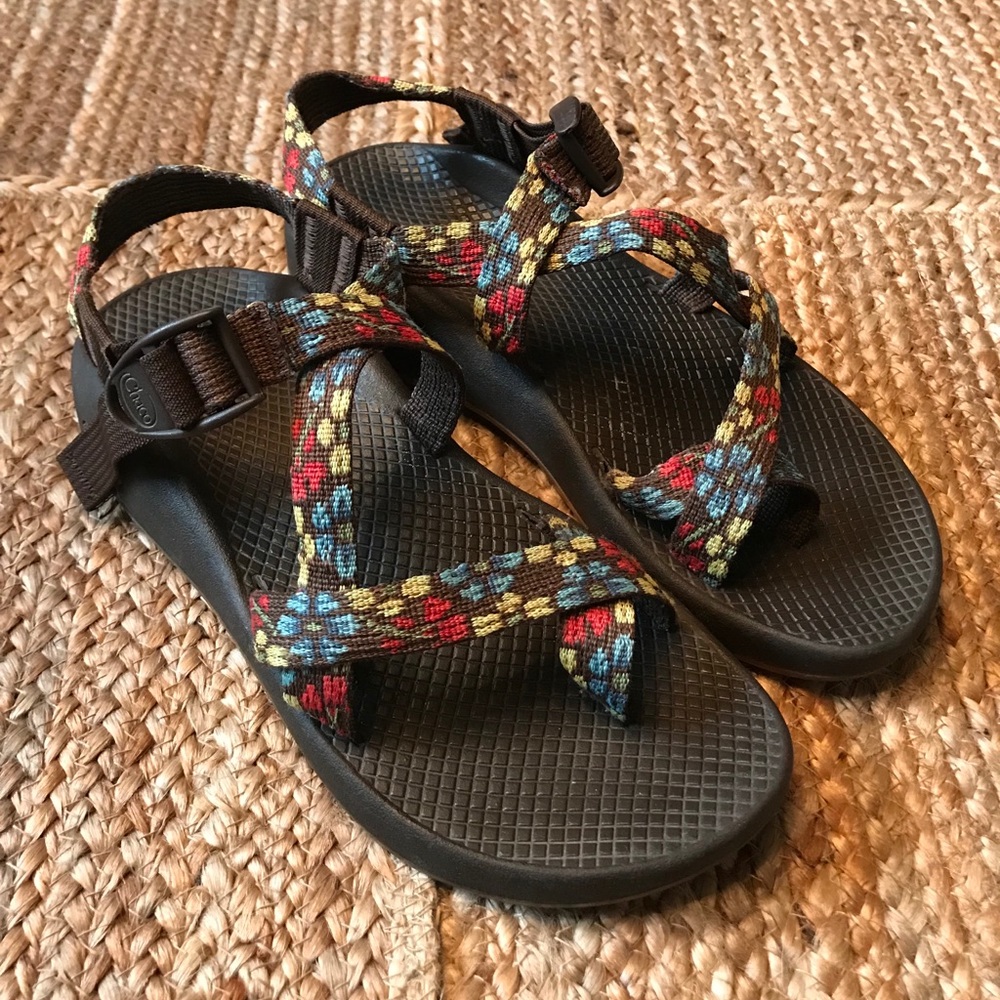 Chacos Size 8